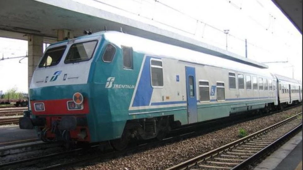 Ιταλία: «Να κατεβείτε, μας σπάσατε τα α…», είπε υπάλληλος σε Ρομά που ζητούσαν χρήματα από επιβάτες τρένου